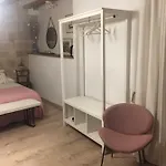 Konukevi Lastias 4*