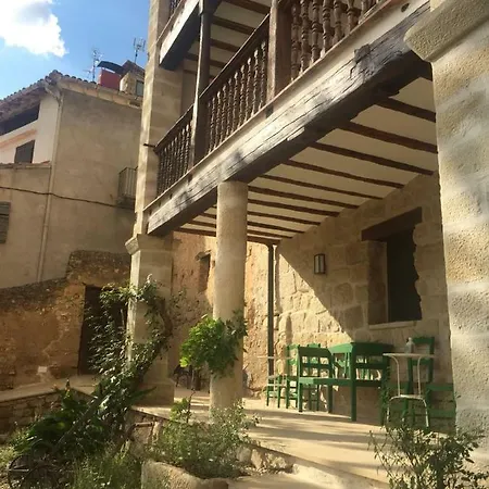 Lastias Guest house