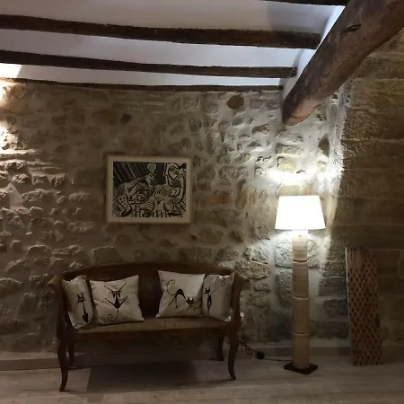 Lastias Guest house