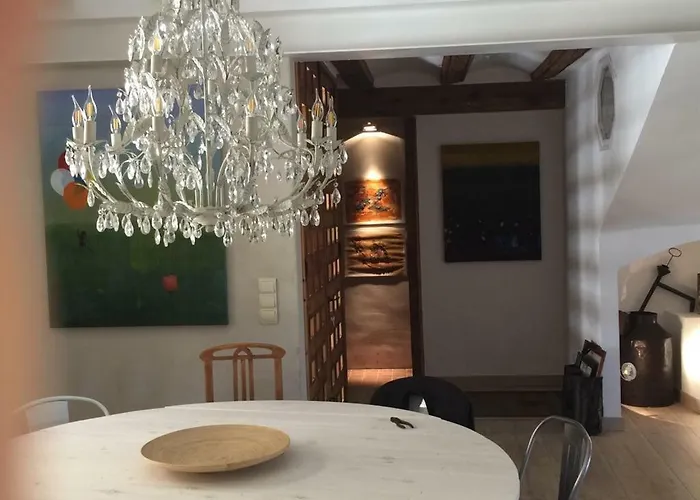 Lastias ולדרוברס