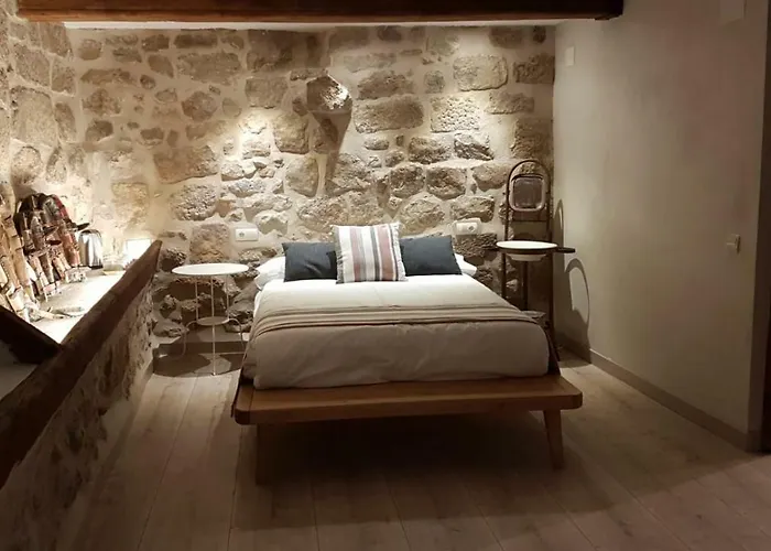 Lastias בית הארחה ולדרוברס