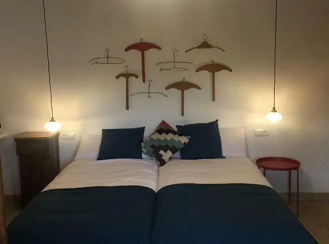 בית הארחה Lastias