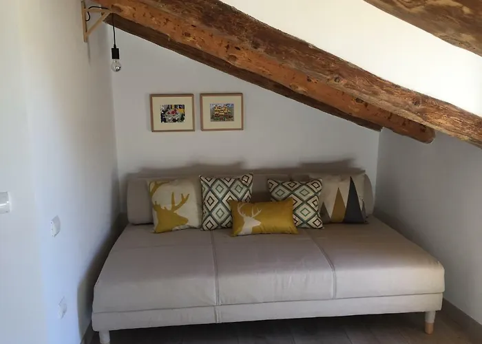 בית הארחה Lastias