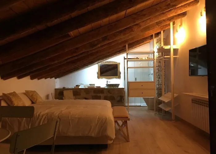 בית הארחה Lastias ולדרוברס